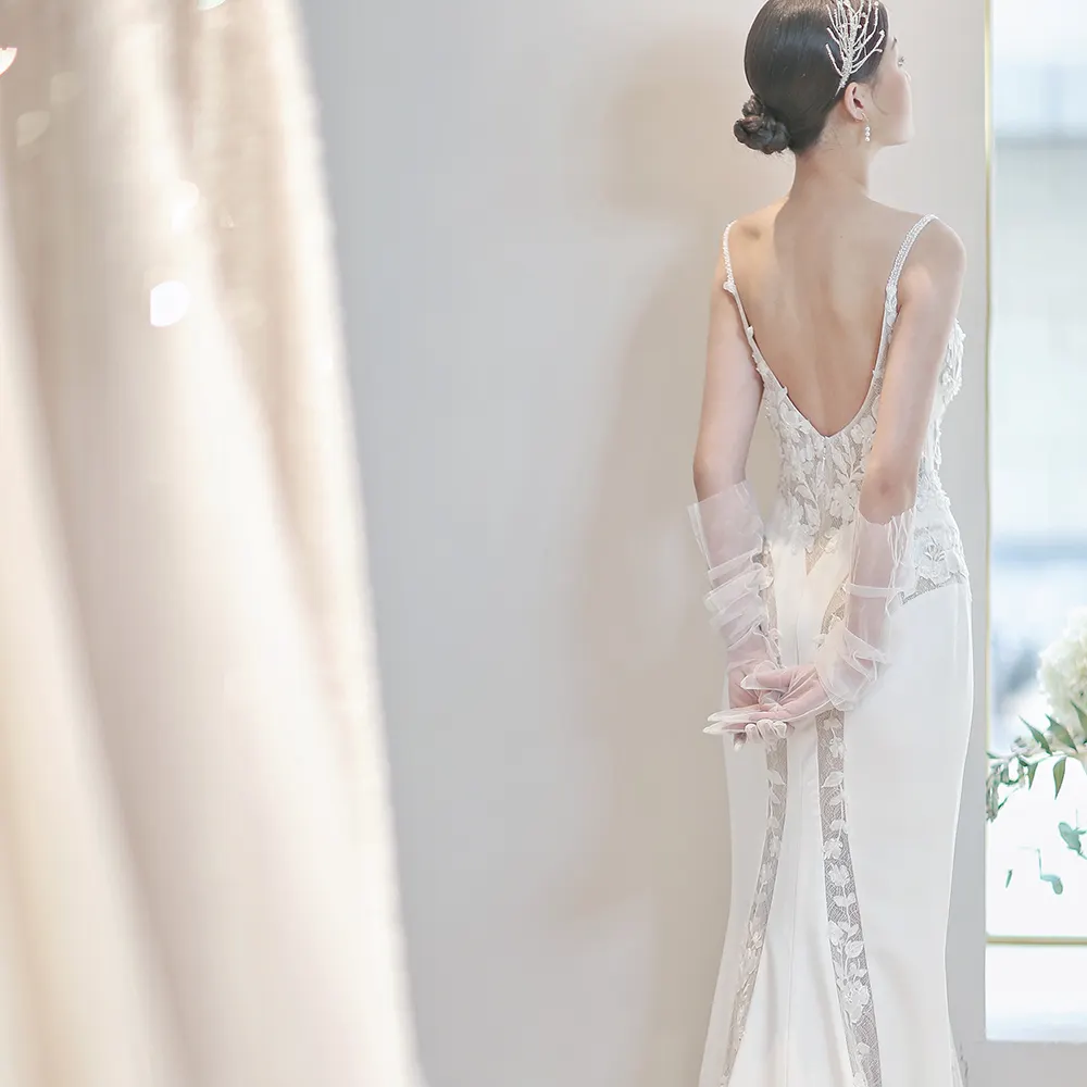 섹시한 디자인 인어 드레스 수 놓은 스파게티 스트랩 인어 웨딩 드레스 신부 민소매