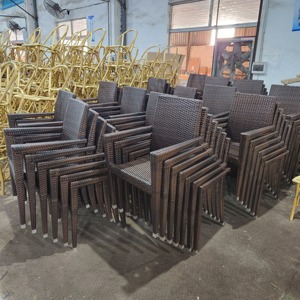 כיסא אוכל נערם לגינה מראטן קלוע, ריהוט חוץ למסעדות, מבוקש מאוד - Product Image 2