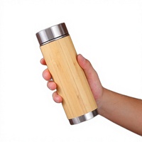 Termos Air Ramah Lingkungan dari Bambu Berinsulasi Dinding Ganda Stainless Steel Vakum untuk Hadiah Bisnis dengan Infuser Teh
