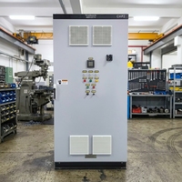 Armoire de commutation CHP2 LV 480Y/277V pour variateur de fréquence VFD, panneau de commande électrique IP54 400A UL508A, OEM personnalisé