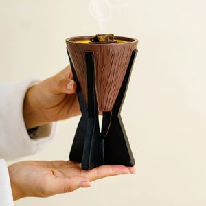 Quemador de Resina en Forma de Cono para Incienso Árabe Bakhoor con Exhibición de <span class=keywords><strong>Brasas</strong></span> Radiantes, Pieza de Estética Noble, Regalo para Ramadán y Eid - Product Image 1
