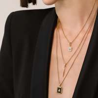 Haute Qualité Lettre En Acier Inoxydable Personnalisé Designer Nom Pendentif Collier Bijoux pour Couple Saint Valentin Cadeau