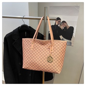Sac fourre-tout grande capacité pour trajets quotidiens, imprimé tendance, nouveau style 2026 pour étudiantes, sac à bandoulière zippé pour <span class=keywords><strong>cours</strong></span> - Product Image 6