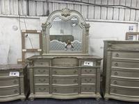 Ensemble de chambre classique américain en bois massif, fabriqué au Vietnam, avec lit de rangement, table de chevet, commode et miroir, mobilier de maison en gros GHD26