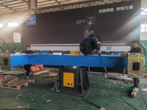 การเชื่อมแบบหมุนอัตโนมัติสามแกนสำหรับชิ้นส่วนแกนกลางของเครื่องยนต์ - Product Image 4