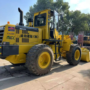 Cargador frontal Komatsu usado de alta calidad, cargador japonés de 4 toneladas con motor central y componentes de motor - Product Image 1