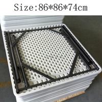 Table pliante carrée portable en HDPE pour 4 personnes, idéale pour le poker, les jeux de cartes, les pique-niques, le camping, les fêtes, les repas en plein air ou en intérieur