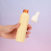 Flacon pulvérisateur rond en plastique PET de 120 ml (4 oz) avec finition mate personnalisée, atomiseur à brume fine, impression sérigraphique pour nettoyant visage