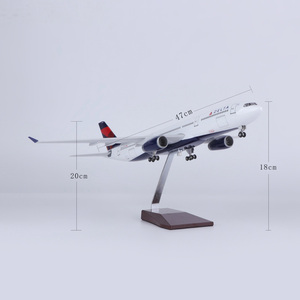 โมเดลเครื่องบินเรซิ่นแอร์บัส <span class=keywords><strong>A330</strong></span>-<span class=keywords><strong>300</strong></span> ของเดลต้าแอร์ไลน์ส์ ขนาด 1/135 ยาว 47 ซม. พร้อมไฟ LED และล้อลงจอด - Product Image 3