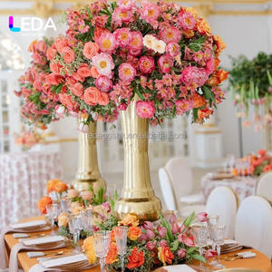 Jarrón Alto Dorado de Lujo Estilo Indio LEDA, Centro de Mesa para Bodas, Soporte Grande de Metal para Flores, Decoración para Mesa de Eventos y Fiestas - Product Image 2