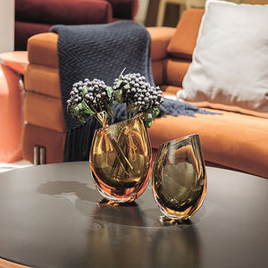 Articles de décoration intérieure, table basse couleur ambre, petit vase en verre de Murano pour fleurs - Product Image 2