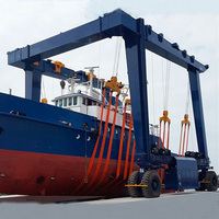 Lève-bateaux hydraulique synchrone 800-1500T pour la réparation et le levage de yachts et de bateaux, grue mobile pour quais