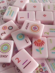 En stock – Jeu de Mahjong américain en acrylique monocouche, rose Quatre Saisons, personnalisé et créatif, 166 tuiles, standard NMJL, numéros anglais – - Product Image 4