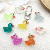 Breloque Canard en Caoutchouc Translucide, Pendentif Oiseau en Résine Brillante avec Anneau en Alliage pour Mobile de Crèche et Artisanat