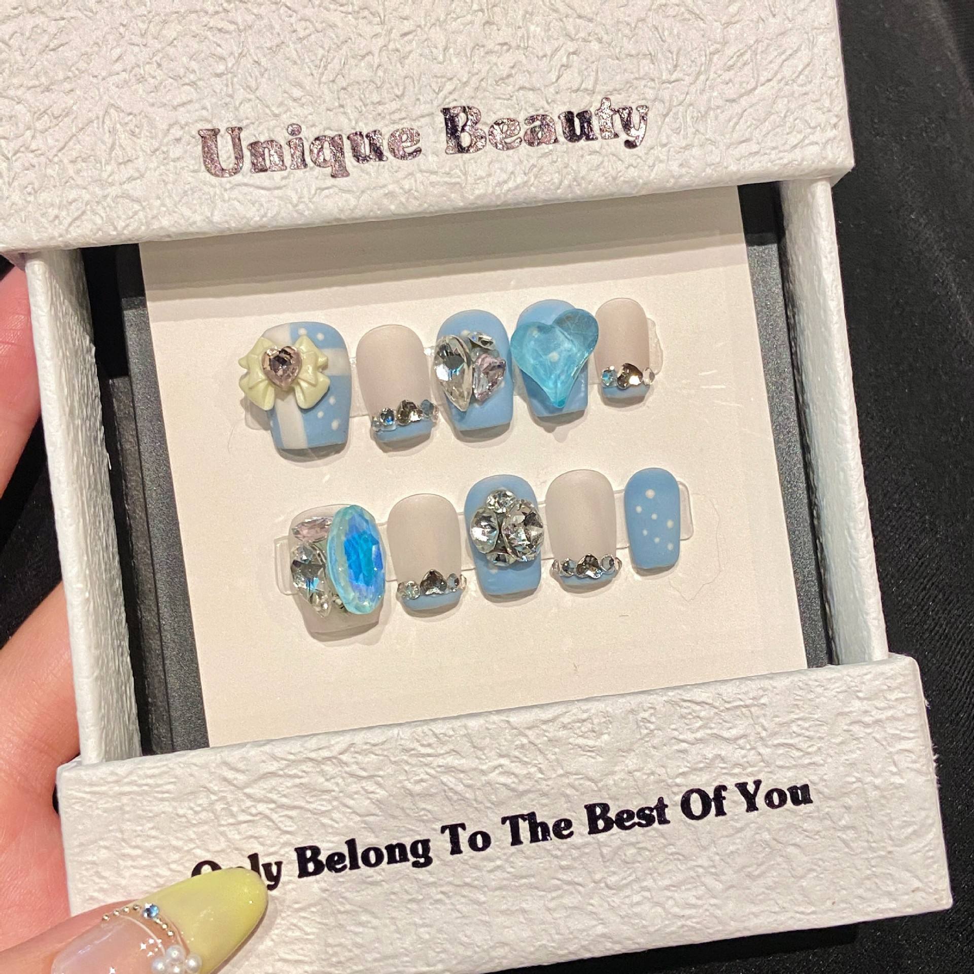 2219-échelle ultra courte