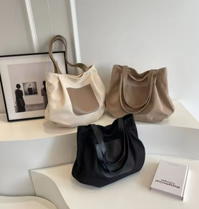 Bolso de lona moderno con dos correas para el hombro y cierre de broche, ideal para viajes de ocio y compras para mujeres. - Product Image 2