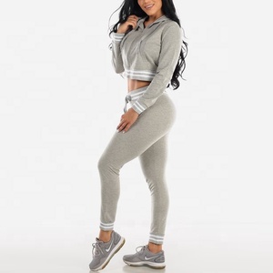 Ensemble de survêtement et de détente pour femme, personnalisé, hiver, manches longues, design 2-en-1, grande taille, sweat-shirt à col montant et pantalon de jogging ample à cordon de serrage - Product Image 1