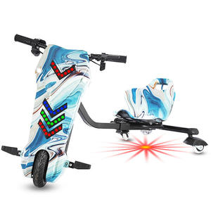 Vente en gros de trottinettes électriques à 3 roues personnalisées de 8 pouces en PU avec casque et genouillères, trike à dérive à 360 degrés - Product Image 2