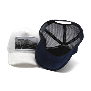 2025 Sombreros de camionero de 5 paneles Sombrero de camionero con logotipo impreso bordado de terciopelo azul marino personalizado - Product Image 5