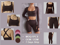 Ensemble de yoga côtelé sans couture pour femme : haut court à bretelles fines et leggings taille haute – Tenue d'entraînement pour la gym et la course à pied