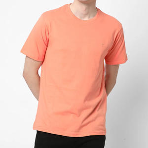 T-shirt confortable pour homme à col rond uni 100% coton Anti-froissement Respirant Tissu doux Design classique Parfait pour un usage décontracté - Product Image 5