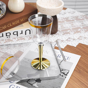 <span class=keywords><strong>Verre</strong></span> <span class=keywords><strong>à</strong></span> <span class=keywords><strong>vin</strong></span> en <span class=keywords><strong>plastique</strong></span> PS <span class=keywords><strong>à</strong></span> trois sections, couleur personnalisée, vaisselle jetable avec accents dorés en option sur le bord et la base pour les événements - Product Image 5