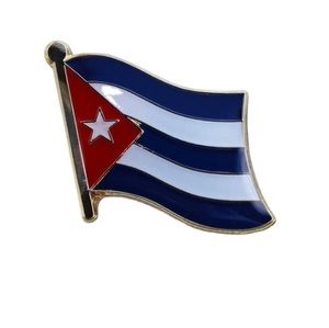 Badge drapeau de Cuba en alliage de zinc pour la décoration de vêtements, procédé de goutte de colle, artisanat métallique - Product Image 1