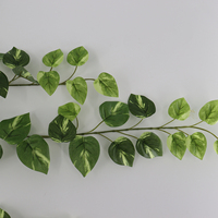Ventes en gros de lianes artificielles de haute qualité résistantes aux UV pour l'extérieur, lianes de fleurs artificielles, plantes suspendues pour mur