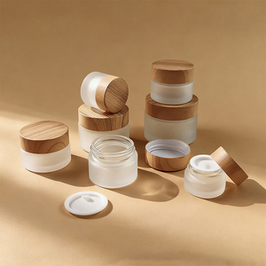 Frascos de Vidrio Cosméticos de Lujo Personalizados para Crema Corporal y Facial, Envases de Vidrio con Tapa de Bambú y Tapa de Madera - Product Image 5
