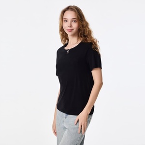 T-shirt décontracté pour <span class=keywords><strong>femme</strong></span>, coupe ajustée, sérigraphie personnalisée, vente en gros OEM, streetwear, écologique et respirant - Product Image 3