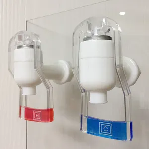 Distributore di acqua del rubinetto di plastica accessori di grado alimentare interno ed esterno filo rubinetto push tipo di tazza di acqua calda e fredda valvola