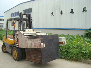 Abrazadera de bloque de accesorio para montacargas al por mayor Abrazadera de ladrillo usada en apilador de paletas de montacargas Precio negociable para la venta - Product Image 3