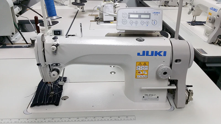 中古低価格JUKI DDL-8700-7自動糸トリマー付きコンピューターフラット 