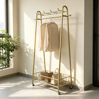 Porte-manteau en fer pour bébé avec design écologique, robuste et peu encombrant, idéal pour la chambre d'enfant, le salon, le bureau à domicile, l'hôtel