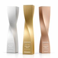 Trophée personnalisé en métal torsadé Or Argent Cuivre, forme torsadée à 180 degrés, récompense pour employés d'entreprise, vente en gros