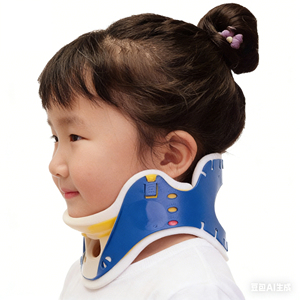 Soporte Cervical 4 en 1 para Rescate Acuático: un Protector de Columna Cervical Versátil Diseñado para Emergencias en Piscinas - Product Image 3