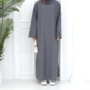 2024 tinta unita semplice abito Abaya chiuso a fessura <span class=keywords><strong>maniche</strong></span> <span class=keywords><strong>lunghe</strong></span> <span class=keywords><strong>con</strong></span> tasche laterali e cerniera posteriore da donna Muslim Casual Abaya - Product Image 4