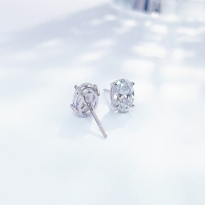 <span class=keywords><strong>Pendientes</strong></span> de Diamante Cultivado en Laboratorio de Platino Pt950 con Corte Ovalado Minimalista de 4 Puntas, <span class=keywords><strong>Pendientes</strong></span> de Diamante con Parte Trasera Plana - Product Image 3