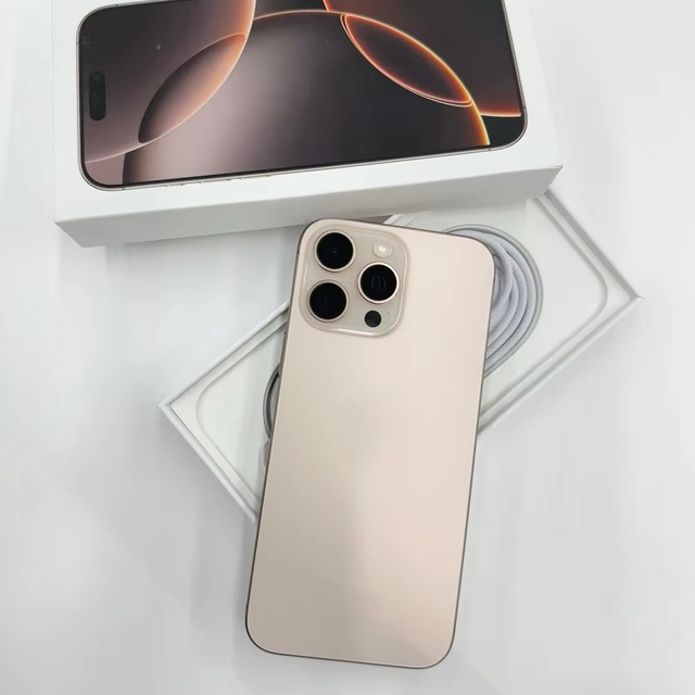Wholesale 5G Unlocked Original Phone 16 Pro 256GB and 512GB Storage With 8GB RAM US Version