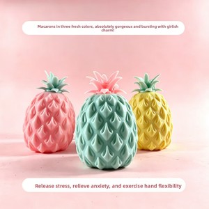 Jouet Squishy Ananas de Simulation avec Billes Intérieures, Jouet Anti-Stress Fidget, Vente en Gros de Balles Squishy Anti-Stress - Product Image 1