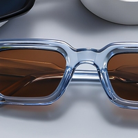 Lunettes de soleil classiques à petite monture unisexe, monture noire, protection UV400, pour myopie, en stock 2026