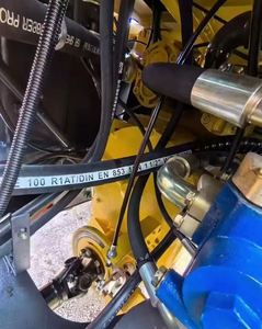 รถตักล้อยางมือสอง Lingong 958F ได้รับการรับรองมาตรฐาน CE มาตรฐานไอเสียจีนระดับ III เครื่องยนต์ EFI สภาพใหม่ 90% ราคาถูก จัดส่งทั่วโลก - Product Image 4