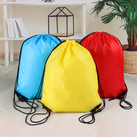 Sac à dos de sport pliable léger et robuste en polyester avec cordon de serrage, idéal pour le voyage et le basketball, fabriqué avec des tissus écologiques
