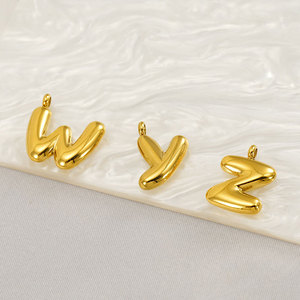 จี้ตัวอักษรแบบหนาเคลือบทอง 14k 18k ไม่ลอก 316L สแตนเลสสตีล สำหรับทำเครื่องประดับ - Product Image 4