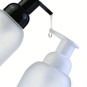 Flacon pompe en verre givré de 250 ml et 350 ml pour savon moussant cosmétique, nettoyant visage et corps. - Product Image 2
