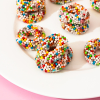 AOOLIO Box Sour Donut Clusters Afrutado Sabor Multicolor Circular Ring Jelly Gummies Christmas Chewy Candy 90g Personalizable