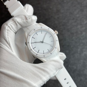 Nouvelle Montre Couple 2026 Tendance Sportive à Quartz Étanche 3ATM Montre Homme Simple et Décontractée - Product Image 2