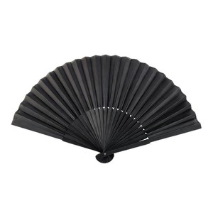 Ventaglio Pieghevole in Bambù Stile Cinese Classico con Seta Nera Solida e Sacchetto Nero - Design Senza Tempo per Uomini - Product Image 4