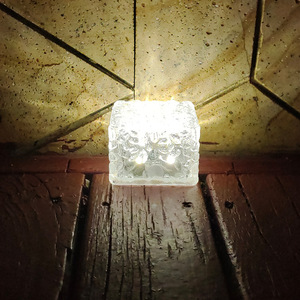 Năng lượng mặt trời ngoài trời không thấm nước Ice LED Cubes ánh sáng năng lượng mặt trời Powered Đèn năng lượng mặt trời pha lê ánh sáng gạch cho sàn hồ bơi vườn - Product Image 4