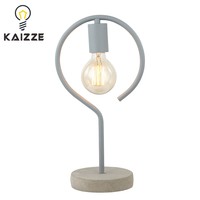 Lampe de table en métal au design créatif et industriel, douille E26/E27